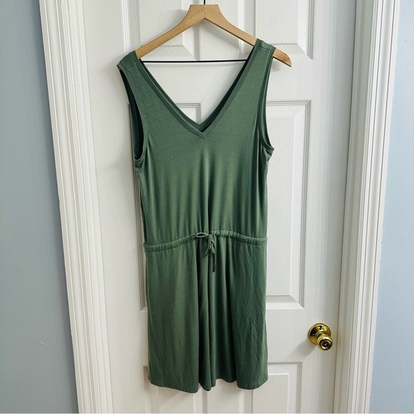 Sweaty Betty Dress Mini Gym Workout Casual Green Outdoor Summer Extra Small - Picture 3 of 7